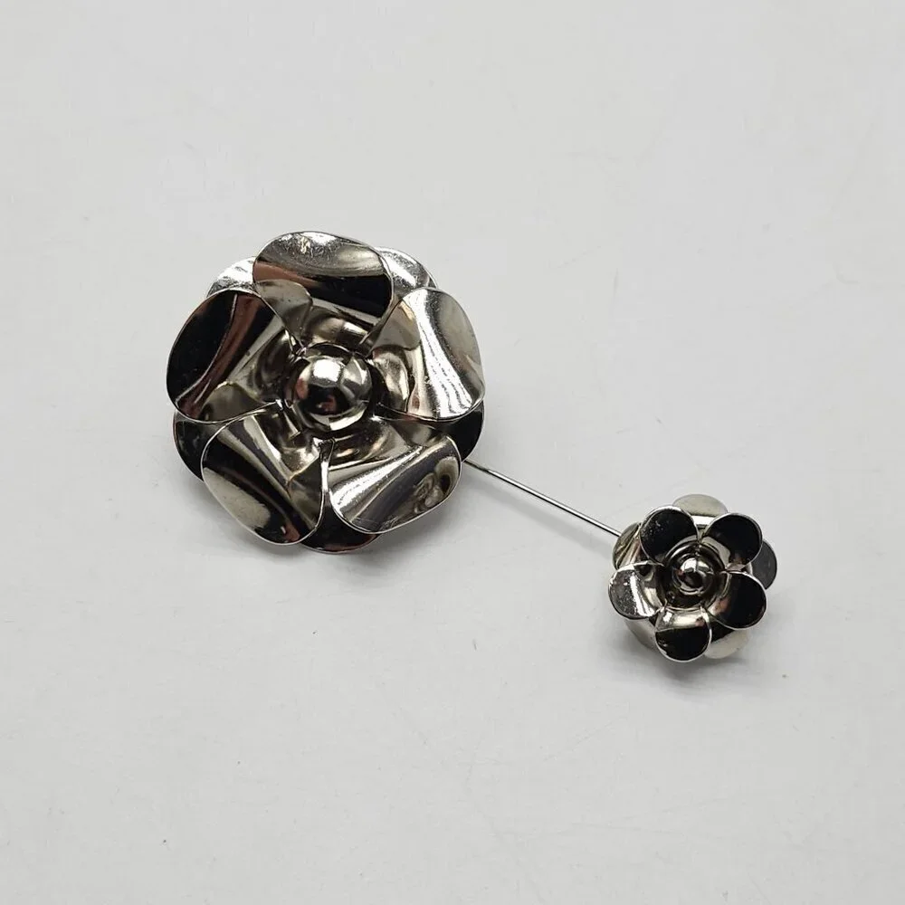 Silver Tone Floral Brooch Stick Pin With Dual Flower Design